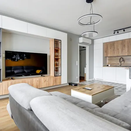 Apartment Luxury 2 Bdrm Getaway And Free Parking Sofia